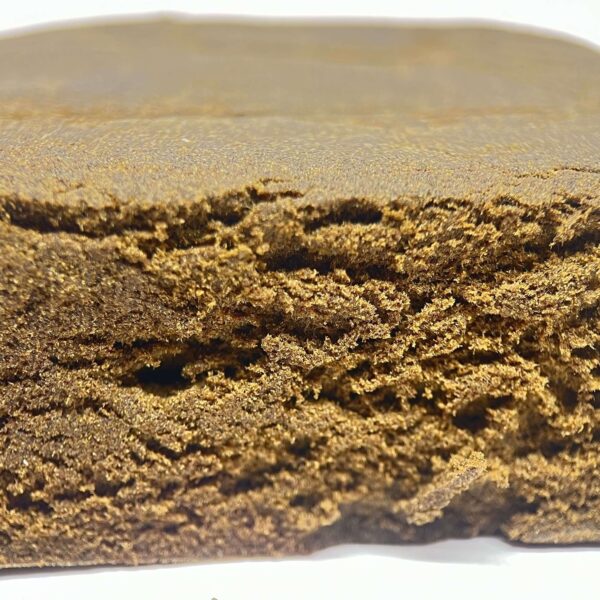 https://cbdoo.fr/produit/le-royal-hash-cbd/