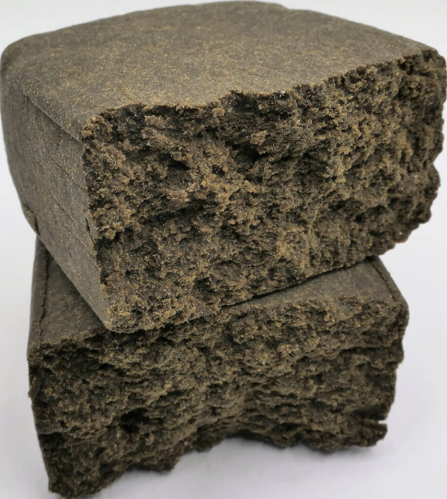 Dark Zero 30% CBD - Black and Sticky Afghan Hash - CBDOO.fr