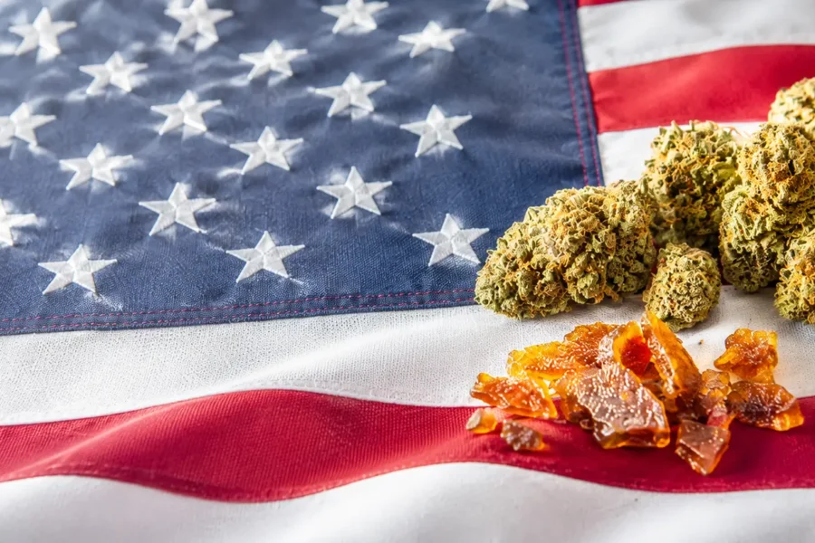 CBD-virágok és CBD-gyanta az amerikai zászlón
